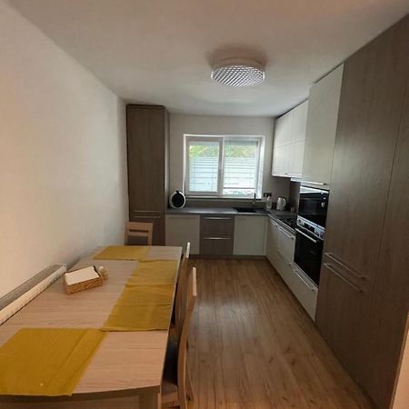 براتسيلافا Apartman Daxnerko - Samostatny Dvojpokojovy Byt المظهر الخارجي الصورة